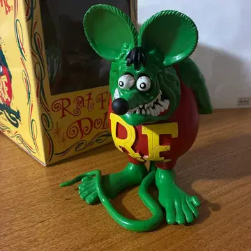 레어 2002년제 단종 상품 래트 핀 피규어