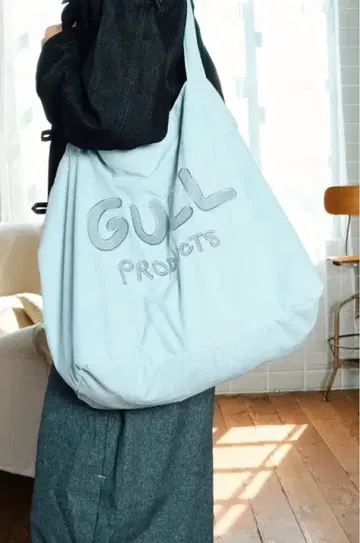 common gull products. 스웨이드의 히키코모리 bag