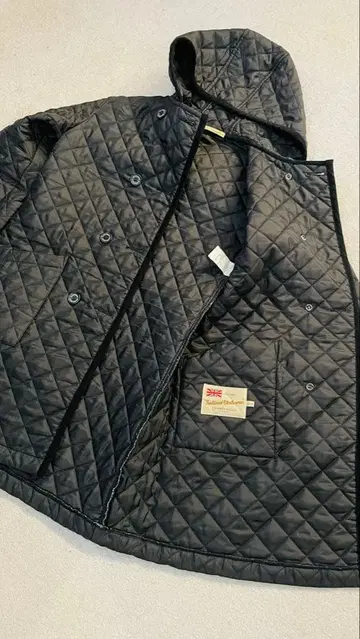 새상품급 트래디셔널 웨더웨어 사이즈 34 퀼팅 코트