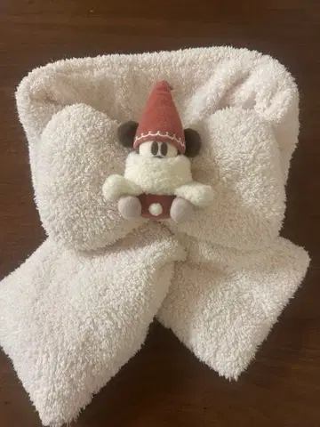 디즈니 크리스마스 2025 릴린린 머플러