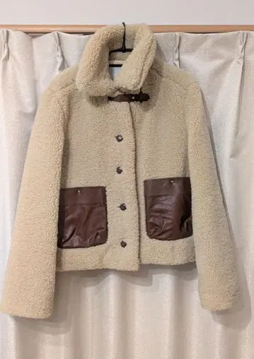 숏 기장 보아 자켓