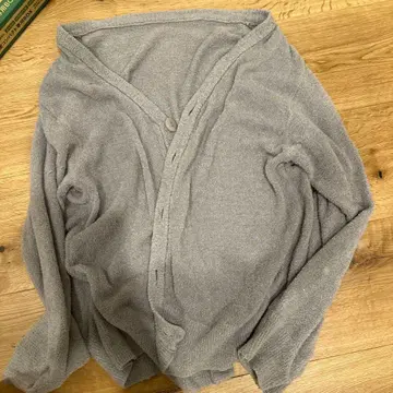 그레이 니트 가디건