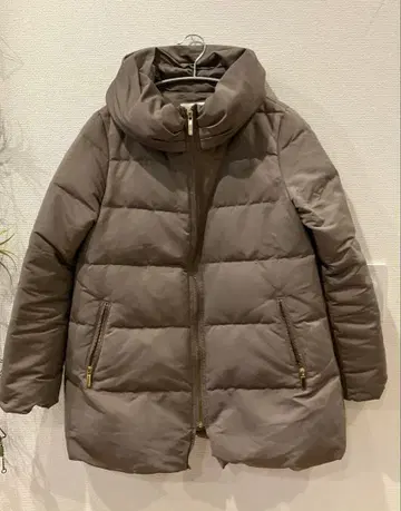 NOBLE 에스테르 파유 미들 다운 코트