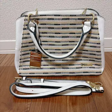 미사용 새상품 &chouette 2way 핸드백