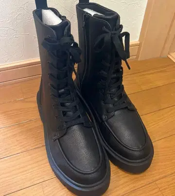 유니클로 레이스업 숏부츠 25.5