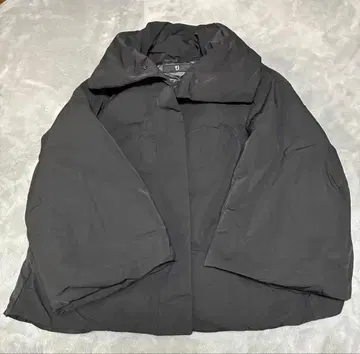 +J 블랙 다운 자켓 유니클로