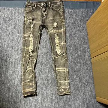 데미지 가공 블랙 데님 31