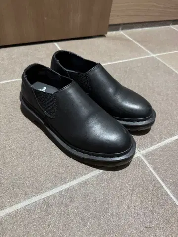 Dr. 마틴 LOUIS 슬립온 슈즈