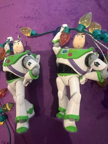 버즈 라이트이어 피규어 2개 세트
