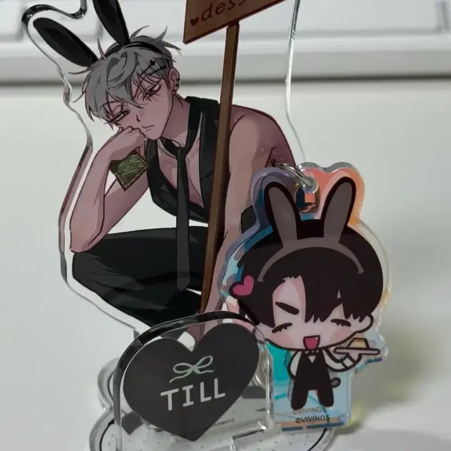 에이스테 바니스테 콜캎 이반,틸 아크릴 키링,스탠드 판매합니다!