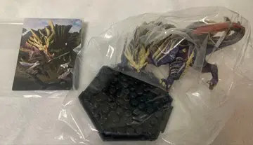 몬스터 헌터 스탠다드 모델 Plus 마가이마가도 피규어