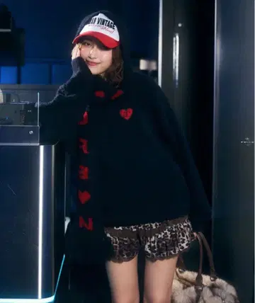 ACLENT 로고 샤기 오버 루즈 니트 네이비 택 포함