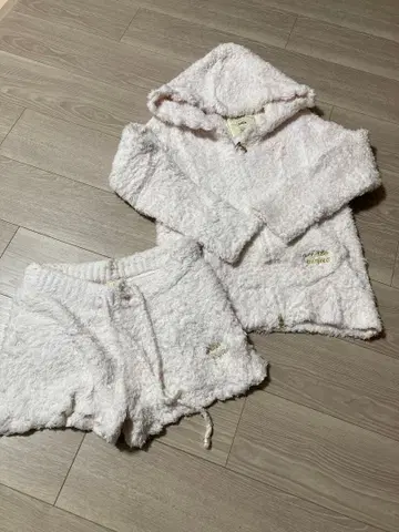 젤라또피케 상하의 세트 옅은 핑크