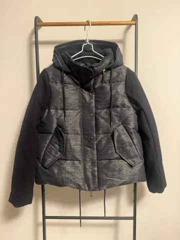 루니 LOUNIE 숏 다운 자켓 36 후드 부착 보아 안감