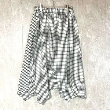[쿠미교쿠] 체크 무늬 플레어 스커트 S 화이트 블랙 허리밴딩 포켓 있음