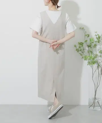 SENSE OF PLACE V넥 컷 오버롤 스커트 그레이지