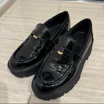 ZARA 통굽 코인 로퍼