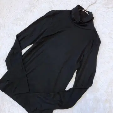 MARIED'OR 마리도르 긴팔 터틀넥 얇은 소재 블랙 무지 일본제 완판