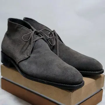 다케오 키쿠치 처카 부츠