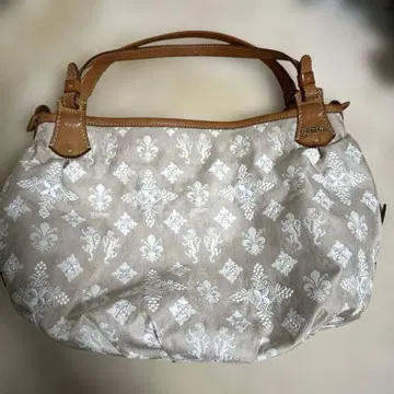 겐텐 모노그램 숄더백 스트랩 분실로 없음