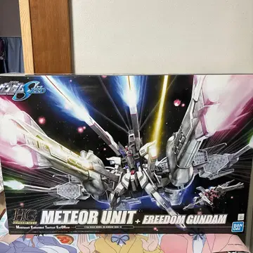 HG 1/144 미티어 유닛+프리덤 건담