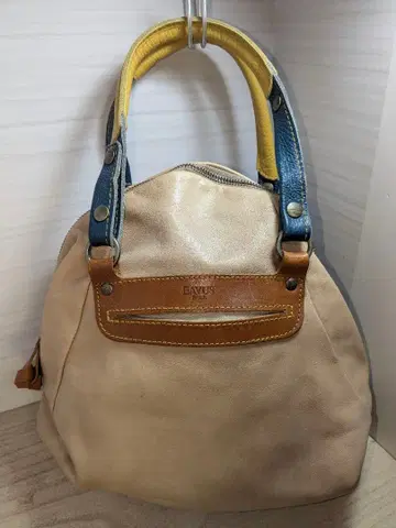 EAVOS 베이지 가죽 핸드백