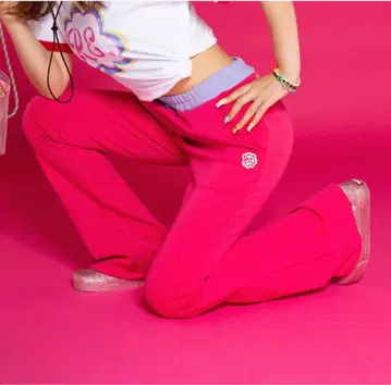 RE. 초기 슬림 레그 스트레치 플레어 팬츠 핑크