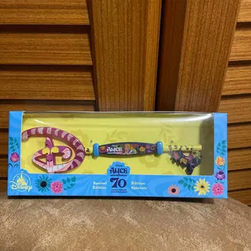 새상품 Disney 앨리스 인 원더랜드 70주년 콜렉터블 키