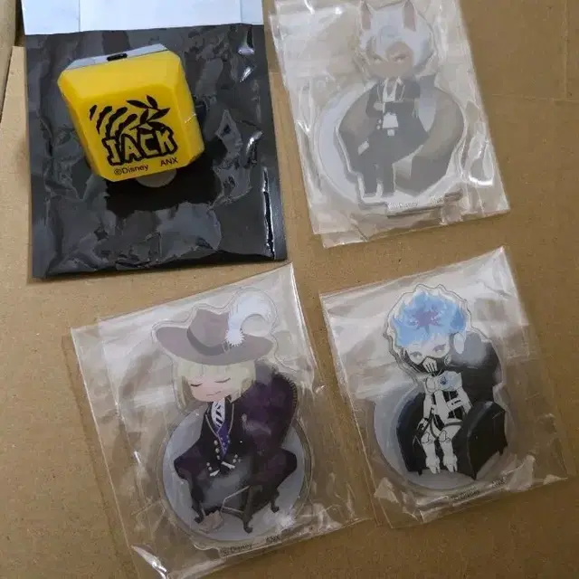 트위스테 링라이트 잭 아크릴스탠드 잭 루크 오르토