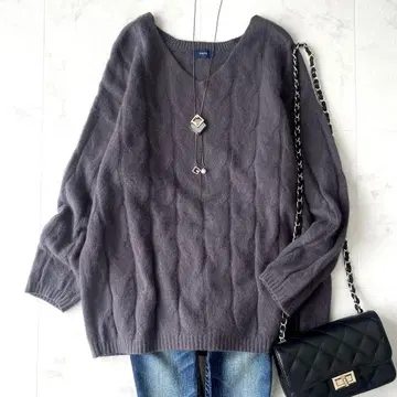 새상품급 쉽스 폭신폭신 폭스 케이블 니트 V넥 그레이