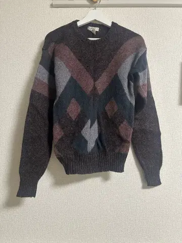 브라운 울 니트