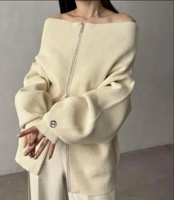 [ C.L ] W 지퍼 보트넥 니트 / 마쥬