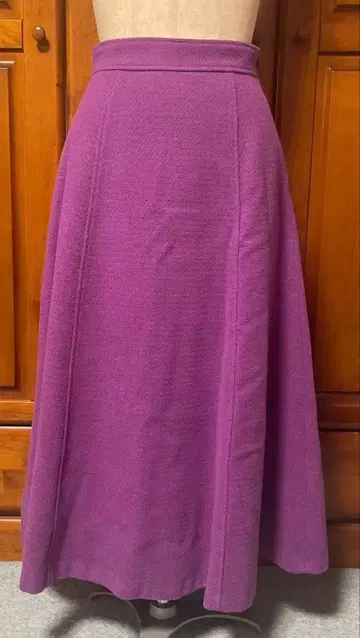 보라색 플레어 롱 스커트