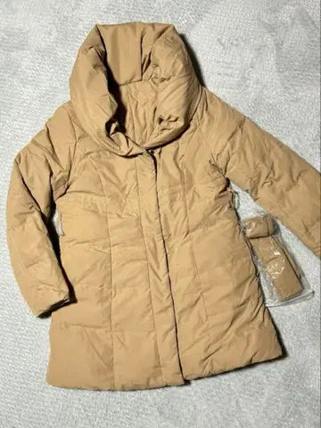 옷깃 푹신 리버서블 다운 코트