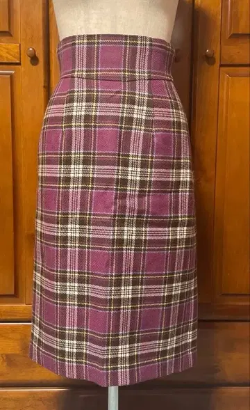 퍼플 계열 체크 타이트 스커트