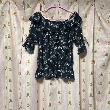 새상품급! 꽃무늬 리본 블라우스