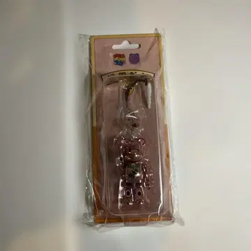 베어브릭 2022년 모델 핑크