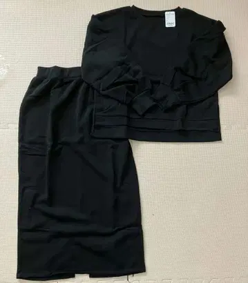 [ 새상품 익명 배송 ] Peach John 맨투맨 스커트 셋업 M/L