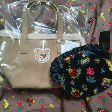 새상품 페이러 테디 보아 백 하이디 쉘 파우치