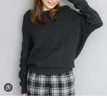 [새상품급] 어반 리서치 Rosso 케이블 니트 소매 그레이 스웨터