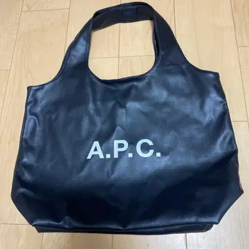 A.P.C 토트백
