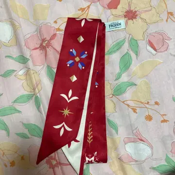 홍콩 디즈니 겨울왕국 안나 월드 오브 프로즌 리본 스카프
