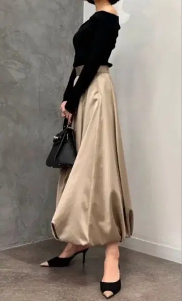 새틴 벌룬 스커트