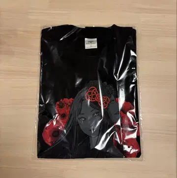 이토 준지 x 산리오 캐릭터즈 토미에 T셔츠 XL 사이즈 기모노