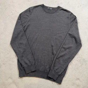 돌모어 메리노울 둥근넥 니트 스웨터 그레이 48사이즈