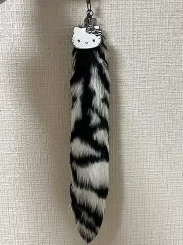 산리오 제브라 갸루 키티 꼬리 참