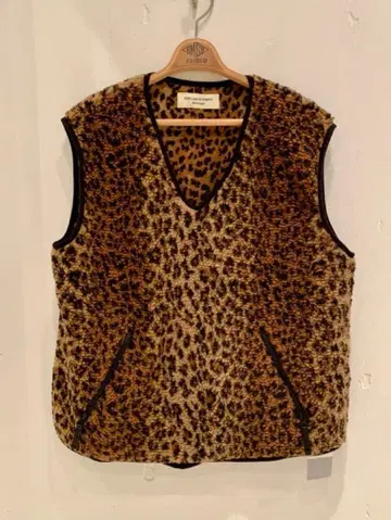 BEAMS BOY 보아 풀오버 베스트/레오파드