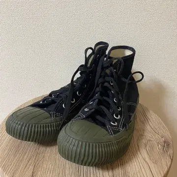 Converse 블랙/올리브 하이컷 스니커즈