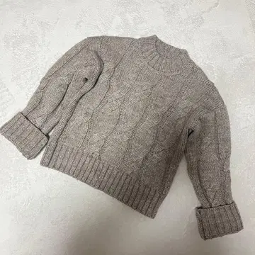 베이지 케이블 짜임 긴팔 니트 울