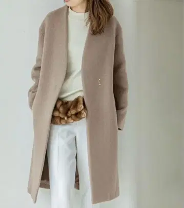 NOBLE MTR 울 캐시미어 V 컬러 코트 베이지